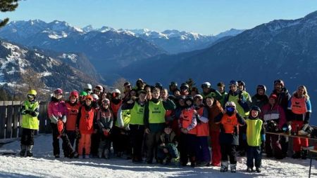 Prosluněný lyžařský kurz v Rakousku